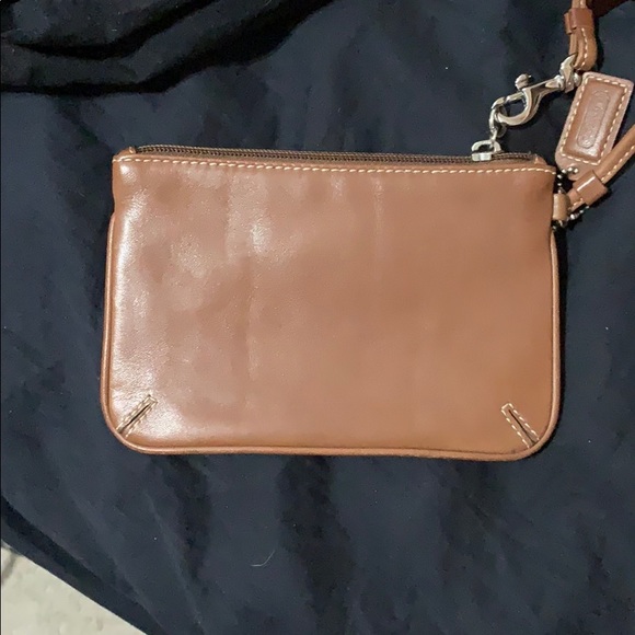COACH wristlet - Picture 4 of 4